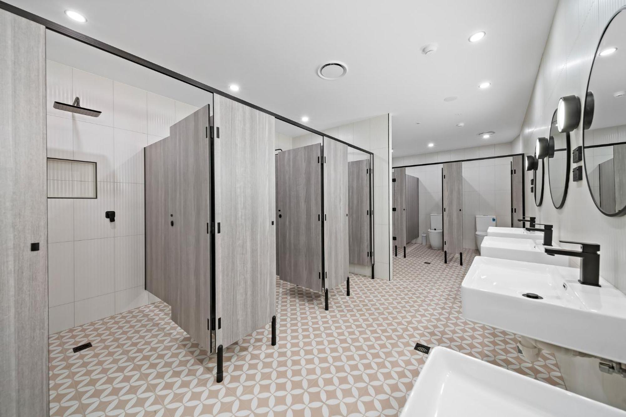 The Pier Pods On The Water- 50M From Townsville Bus Terminal And Ferry Terminal- Passport Id Requried Eksteriør bilde