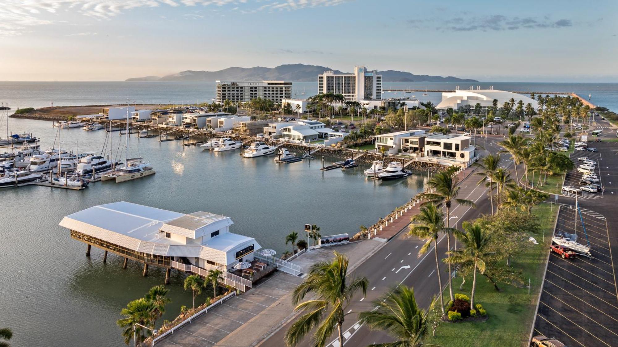 The Pier Pods On The Water- 50M From Townsville Bus Terminal And Ferry Terminal- Passport Id Requried Eksteriør bilde